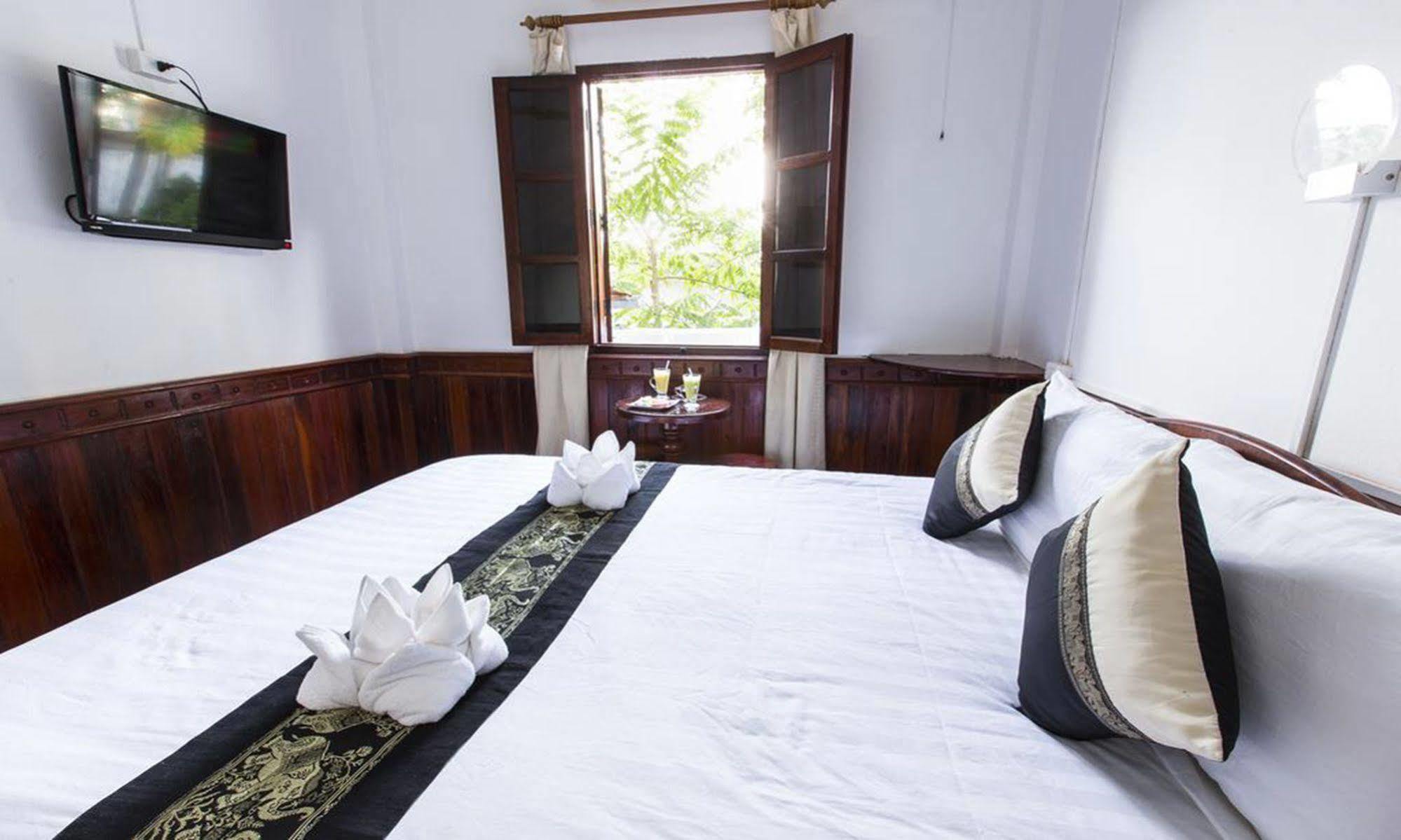 Moon'S House Hotel Luang Prabang Buitenkant foto