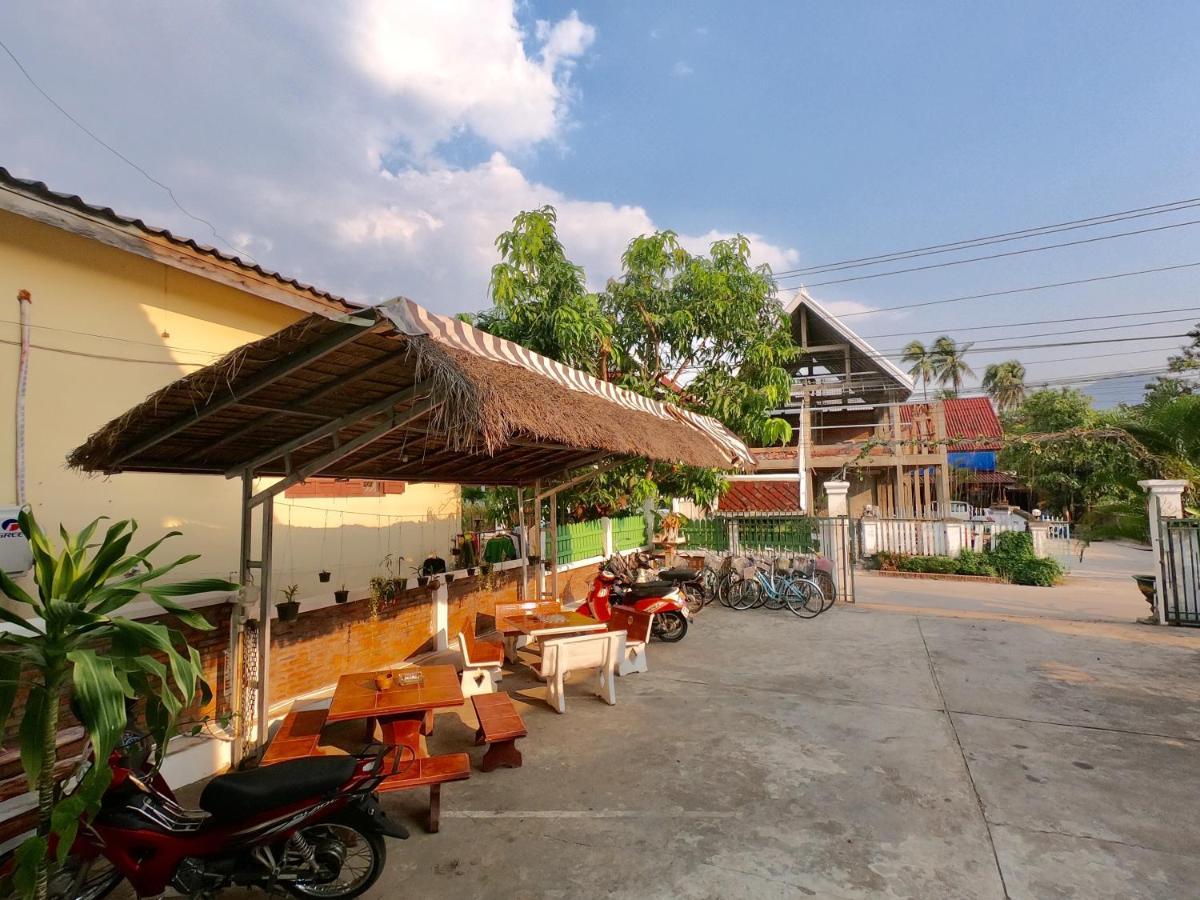 Moon'S House Hotel Luang Prabang Buitenkant foto